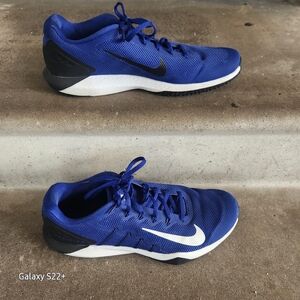 NIKE 12 BLUE AND WHITE ATLHETICS TENIS